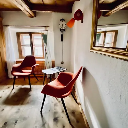 Historic Chesa Salis Bever