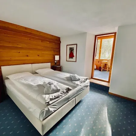 Bed & Breakfast Historic Chesa Salis Bever