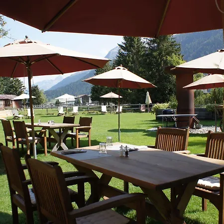 Отель Historic Chesa Salis Бевер