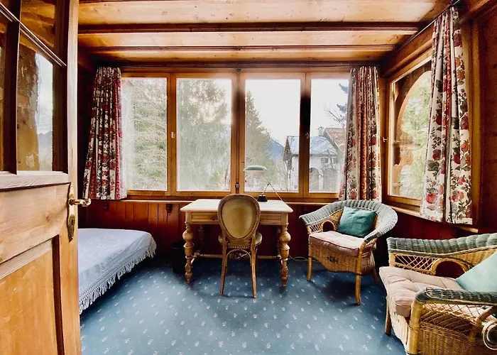 Historic Chesa Salis Отель