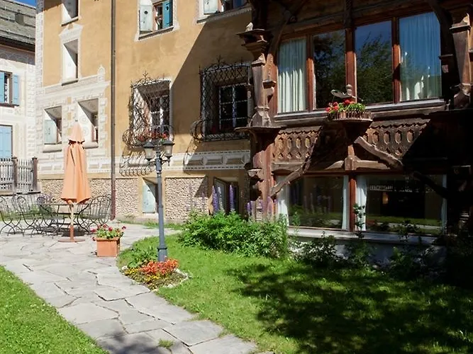 Отель Historic Chesa Salis Бевер