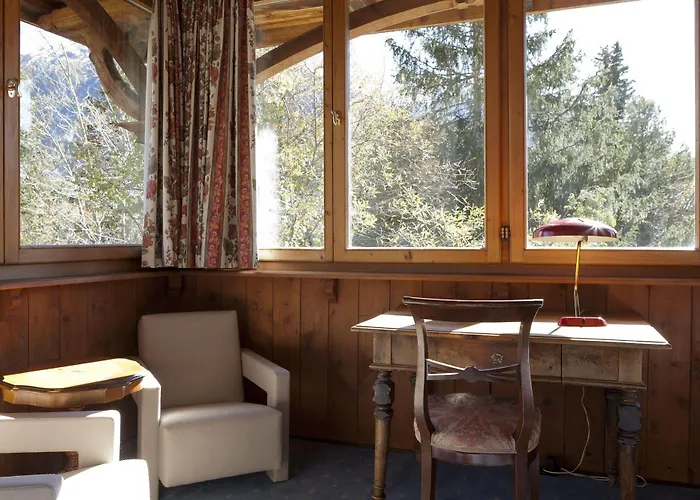 Historic Chesa Salis Отель