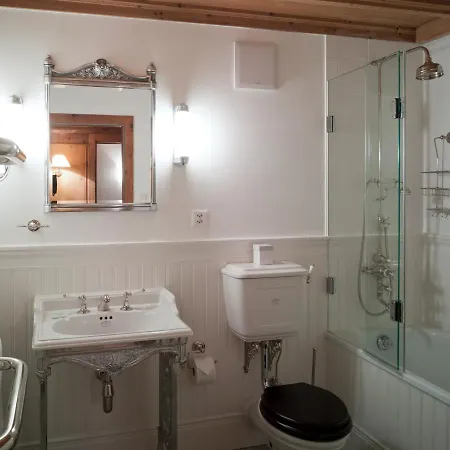 Historic Chesa Salis Bever